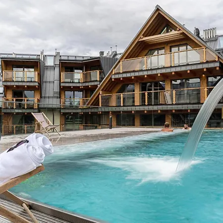 Apartamenty Royal Resort & Spa - Taras Z Widokiem Na Basen-2